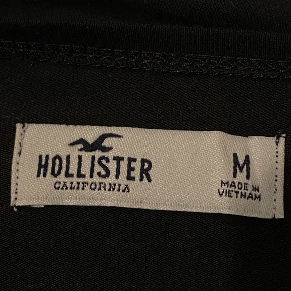 SOLD 🤍 Hollister • Black Tank - Picture 3 of 3